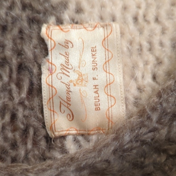 Vtg Hand knit chunky soft wool/ mohair fuzzy warm cardigan sweater cream/gray - Picture 8 of 12